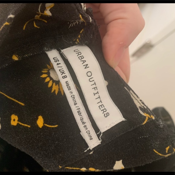 Urban outfitters floral mini dress - Picture 4 of 5